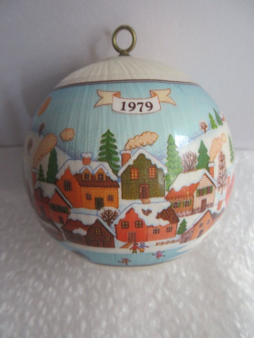 1979 Hallmark Love Filled Home Satin Ball Christmas Ornament Vtg Tree Trimmer